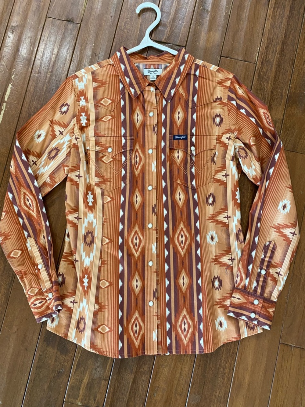 ‼️SOLD‼️ Wrangler Western Snap Shirt - Rust Aztec Print